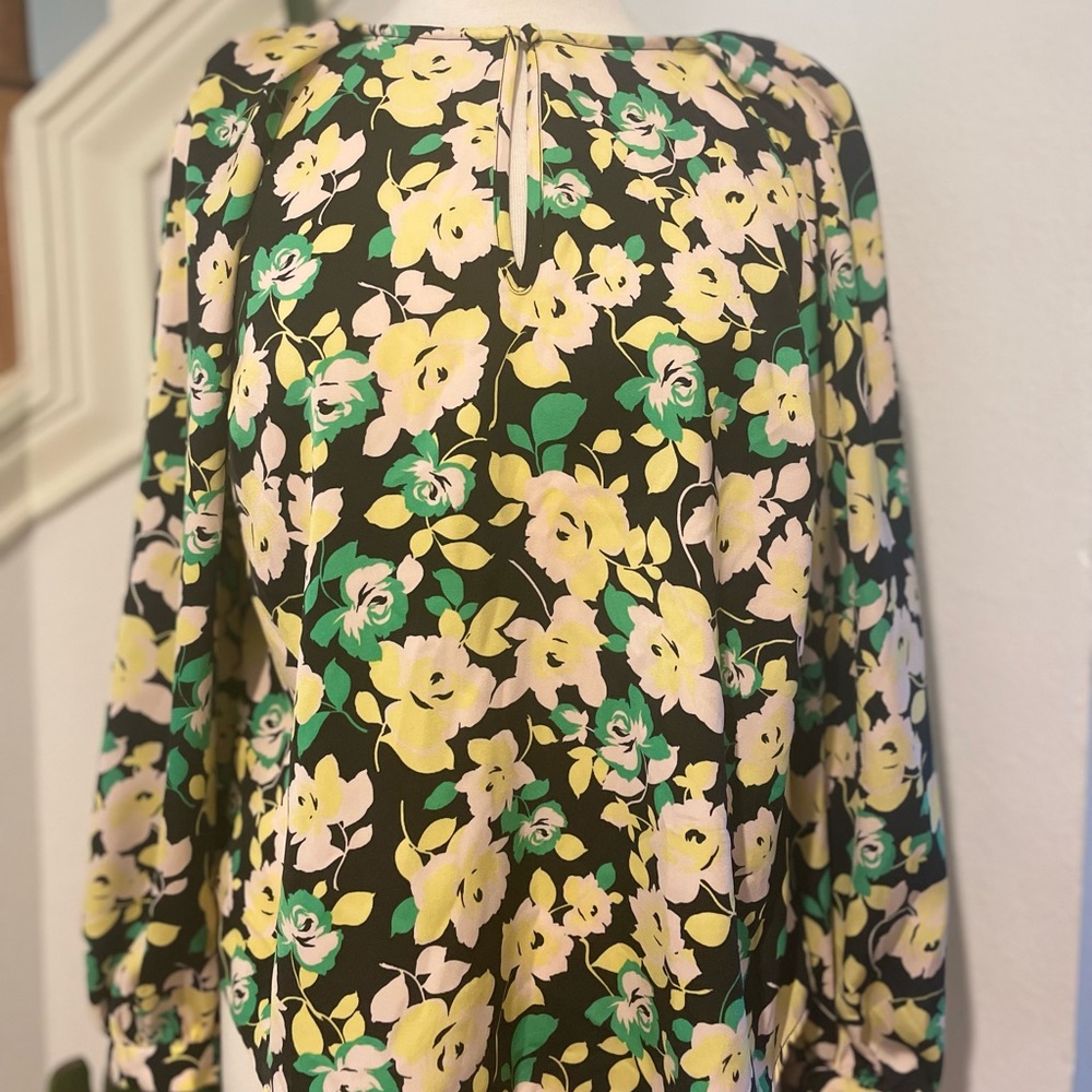 Who What Wear floral blouse Medium